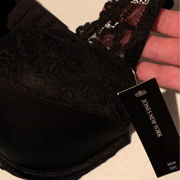 Two NWT Jones New York bras, one lace and one push-up, size 38C. - Picture 10 of 10